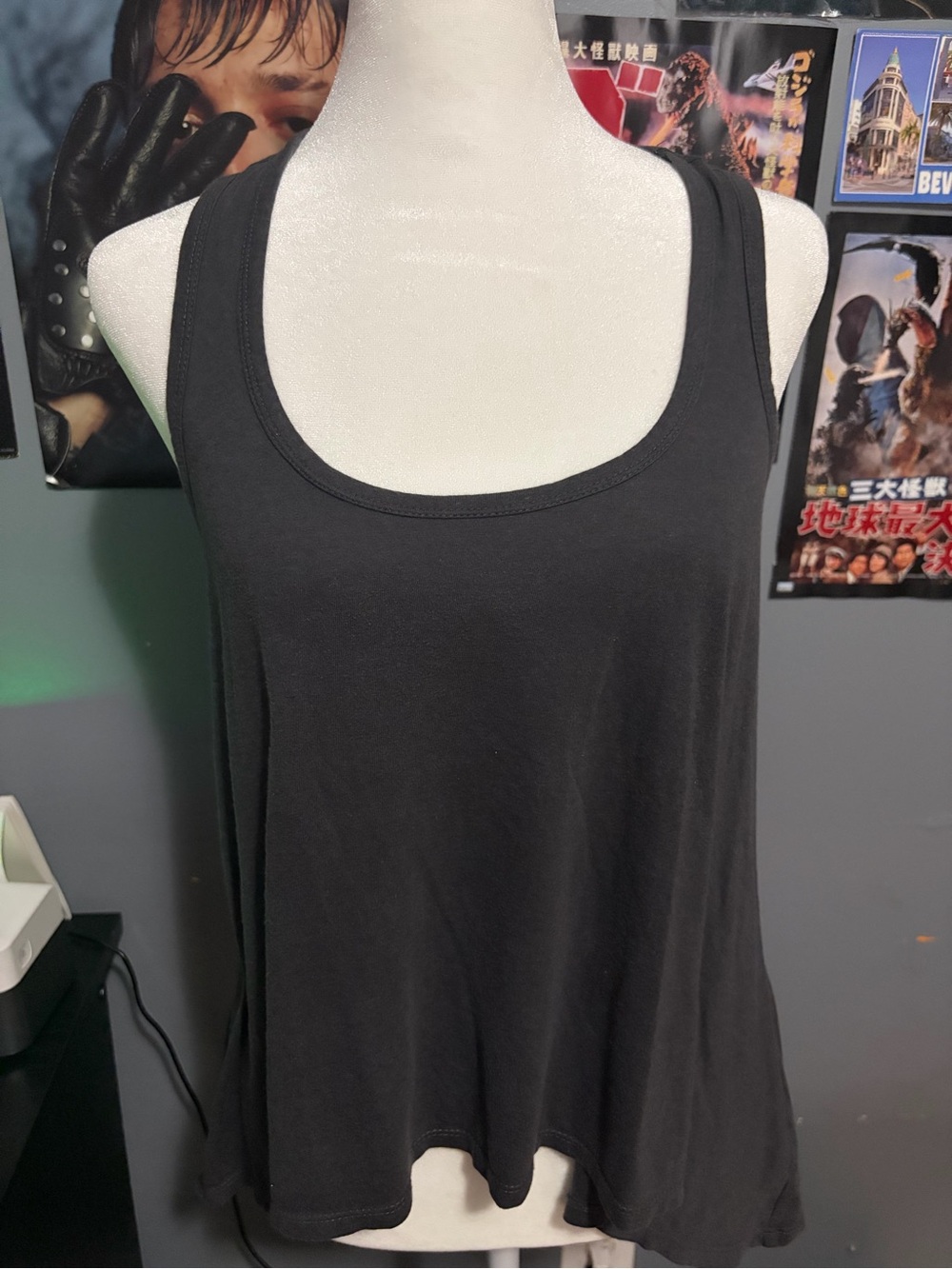 Black Scoop Neck Women's Tank Top
